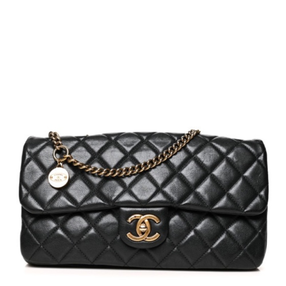 CHANEL Calfskin Quilted Medium CC Classic Flap bag Like New Black purse Pristine